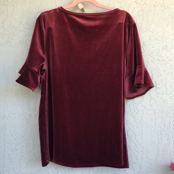 🦄 Ann Taylor Velvet Burgundy Top - Picture 2 of 6